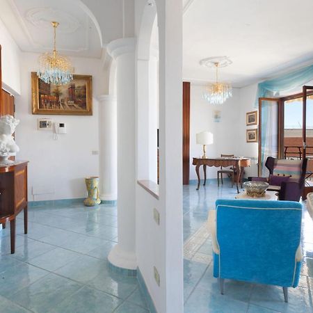 Amore Rentals - Appartamento Cielomare Sorrent Exterior foto
