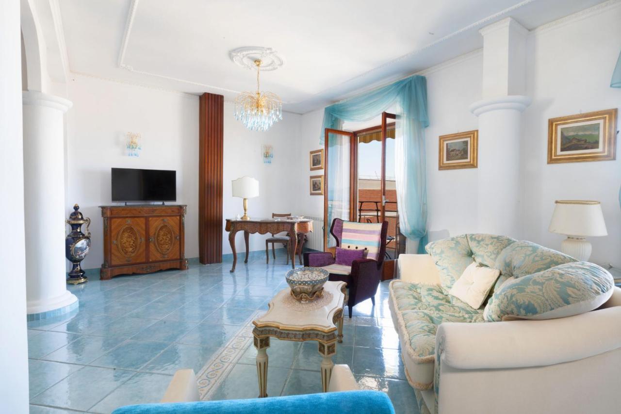 Amore Rentals - Appartamento Cielomare Sorrent Exterior foto